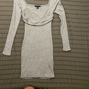 Women’s small long sleeve dress.